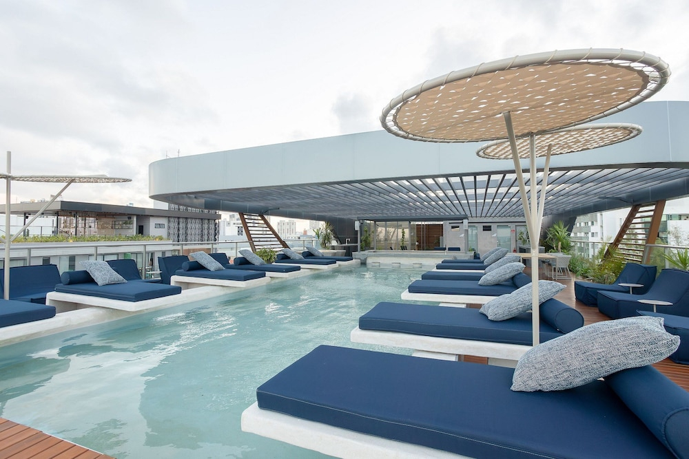 Setai Aquamaris #120 - Seafront by Carpediem