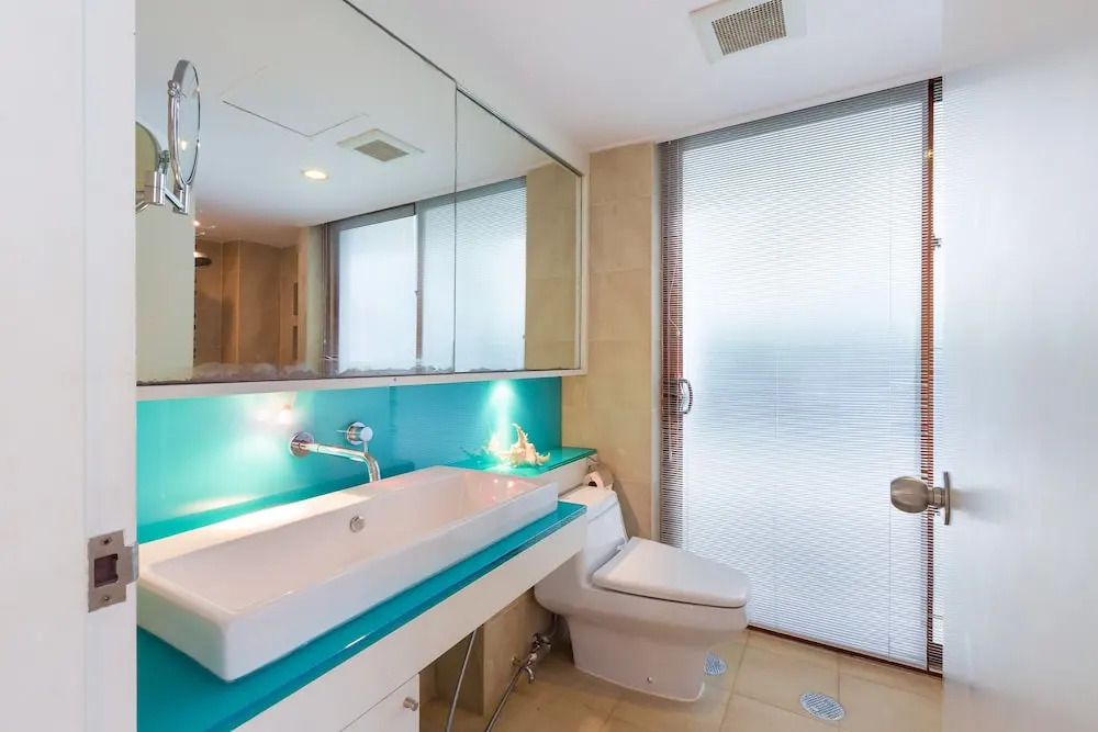 Baan LonSai Beachfront Condominium