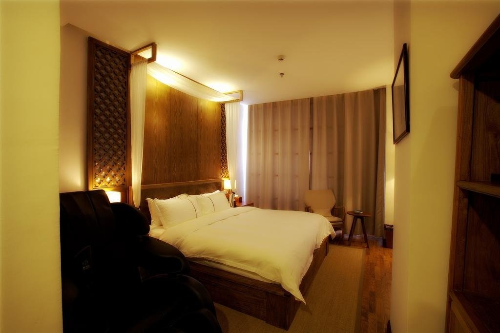 Zhengzhou City Yuanshuo Hotels Ltd.