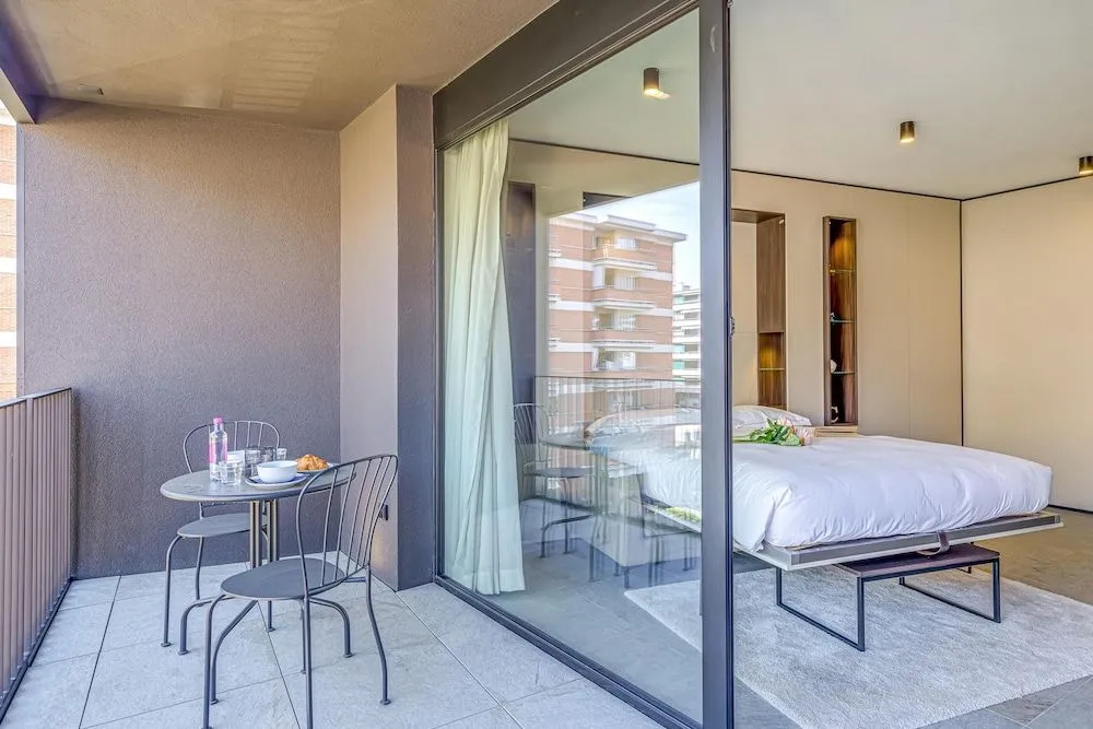 Icon H 308 Suite Micro-living