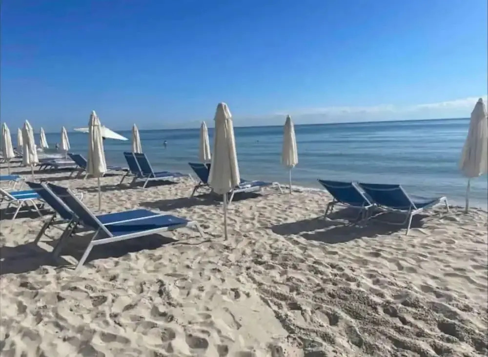 Beautiful Hyde Resort Luxe 2BR Private Beachfront
