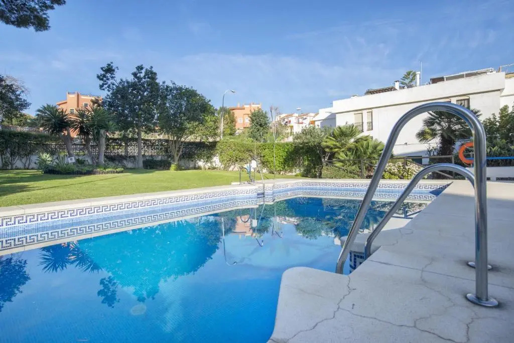Shiny Studio with Pool & Carihuela Beach at 500m