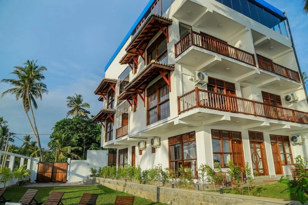 Top Secret Beach Hotel