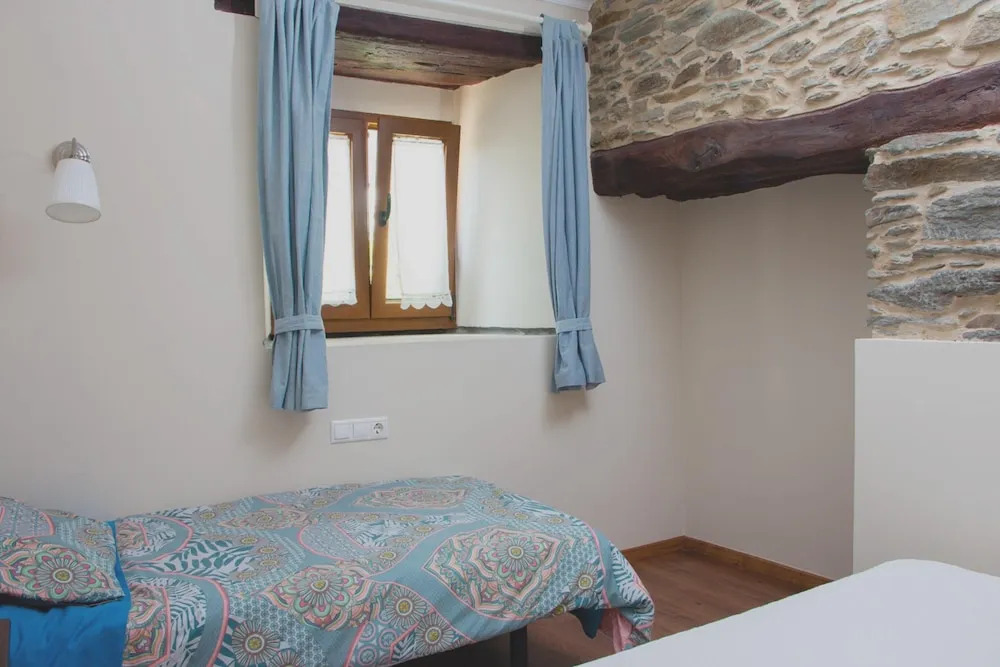 Apartment With 3 Bedrooms in Viveiro, With Wonderful Mountain View, Terrace and Wifi Near the Beach
