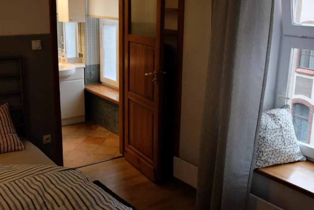Academus - Pub, Rooms, Cider
