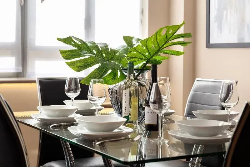 Luxurious Lawrence House Serviced Apartment