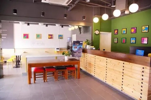 Feng Guang Holiday Hotel (Long-distance bus station)