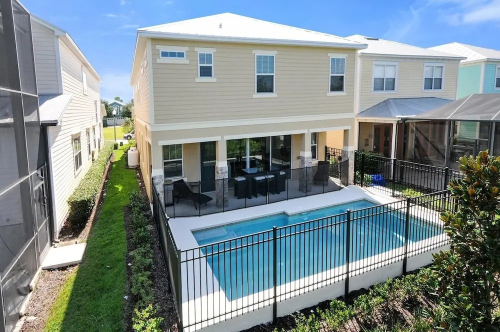 Rvh_507r Contempo Landing 6 Bedroom Home