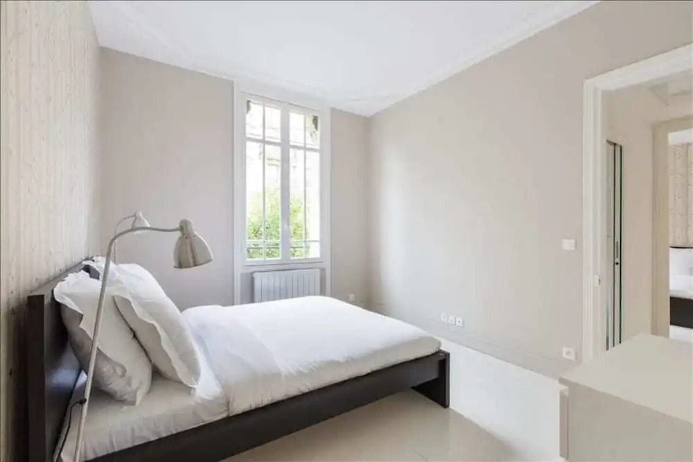 Gorgeous 3 Bedroom Apartment at Eiffel Tower