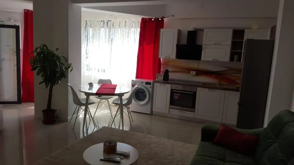 Unique Residence Edward Apartment