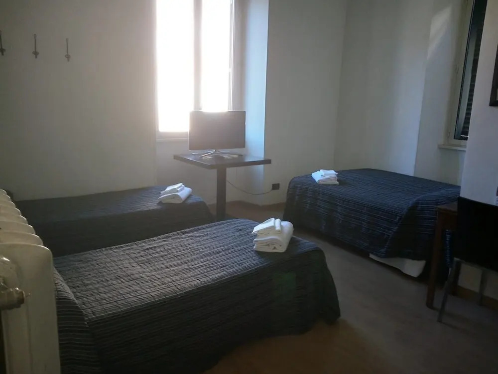 Marvi Hotel
