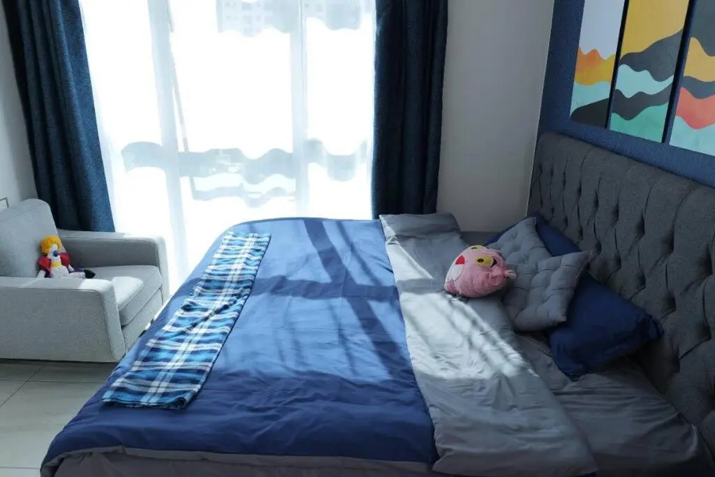 Lovely 2 Bdrm Serviced Apartment with pool & sauna