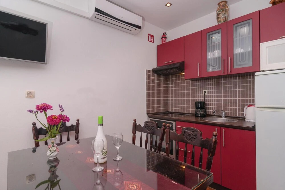 3 Bedroom Beautiful Home In Seget Vranjica