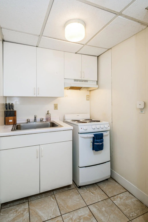 Gorgeous 1BR + View | Theatre District | Evonify