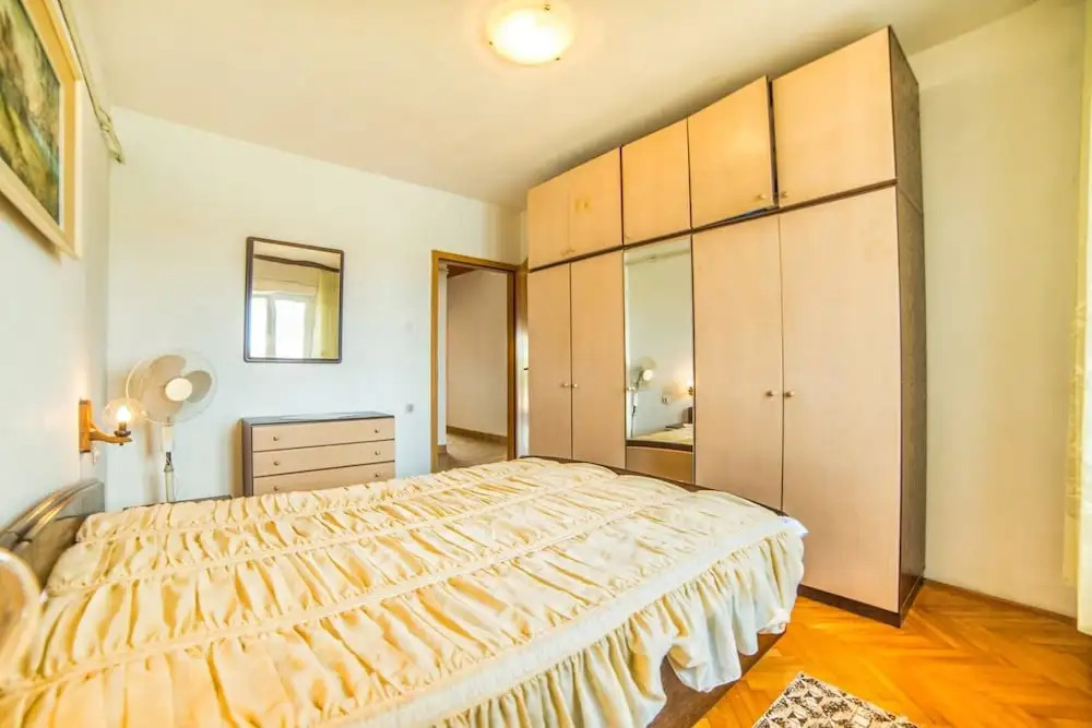 Apartments Dragutin 1063
