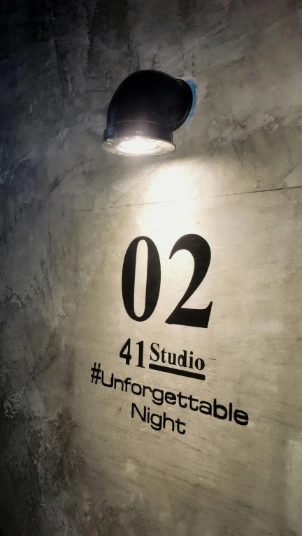 41 Studio - Adults Only