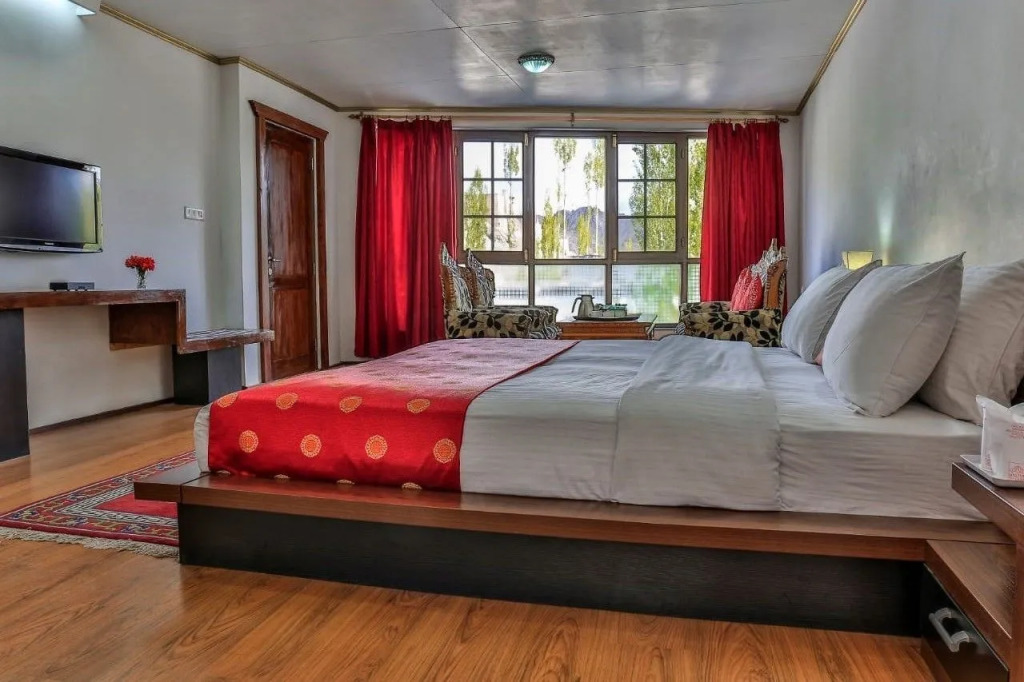 Hotel Lotus