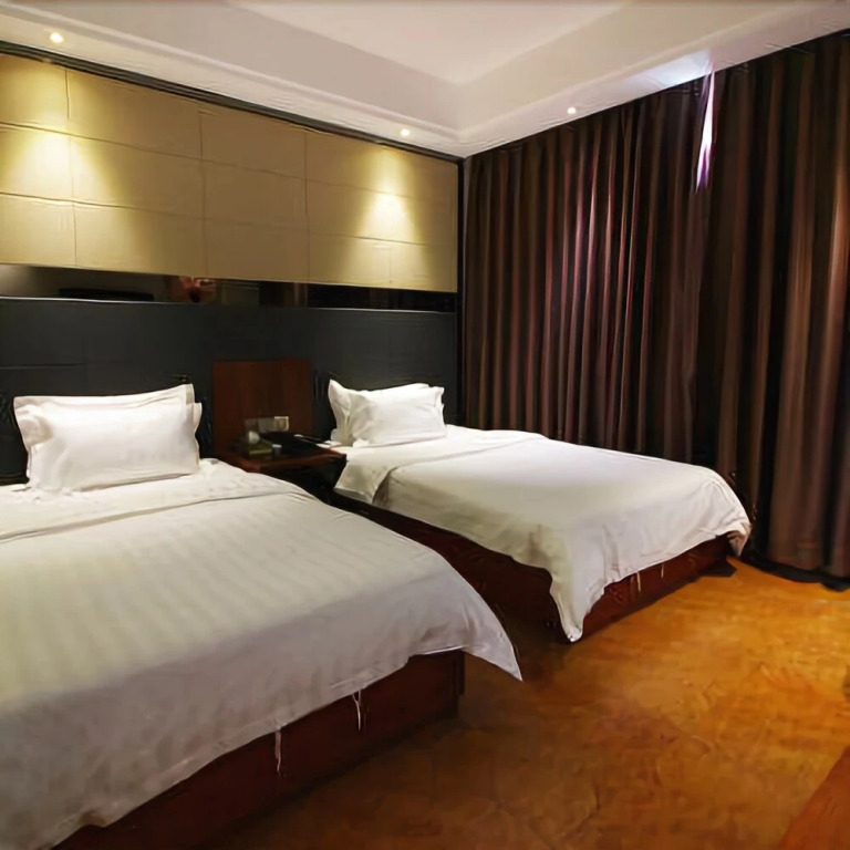 Longshan Hotel