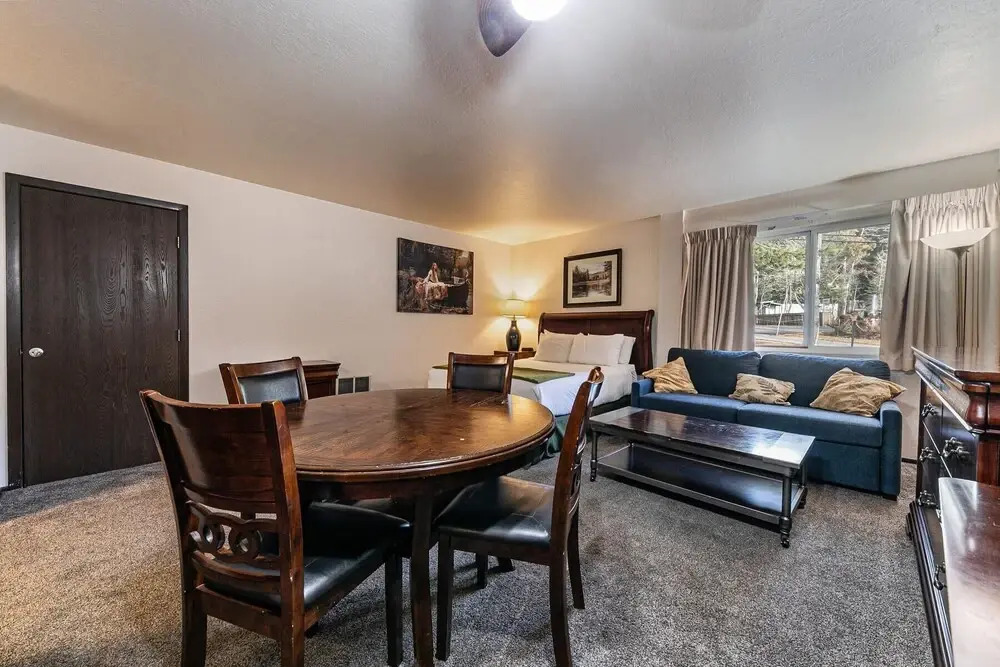 113 Bldg B 1 Bedroom Studio