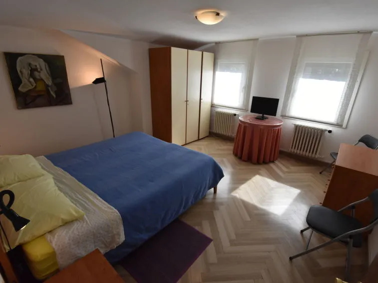Apartment Casanas-1 by Interhome
