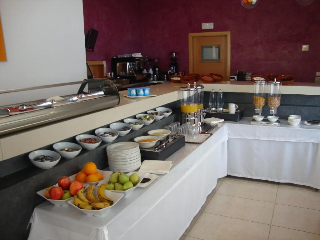 Hotel Adiafa
