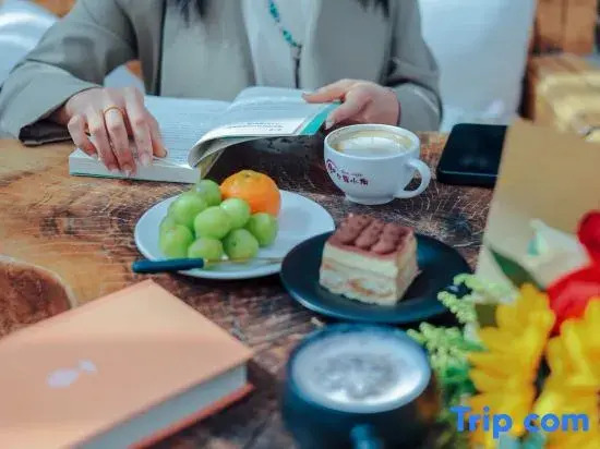 Xilu·Muxinju Coffee Garden Scenic Boutique Stay (Lijiang Gucheng South Gate)