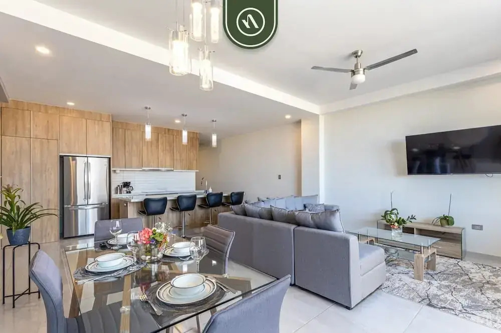 New 2 BR Condo With Private Terrace - BBQ