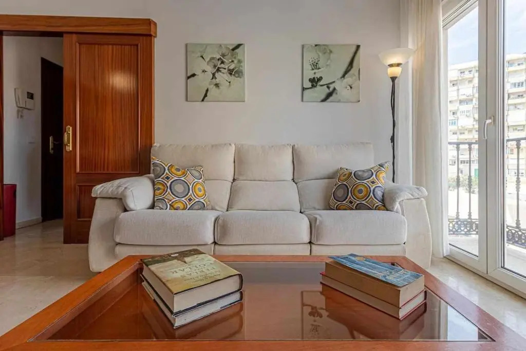797 Holiday Rentals - Elegante apartamento para 2 en Torremolinos.