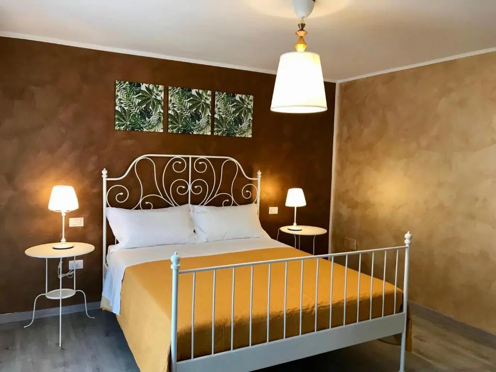 B&B Red Village