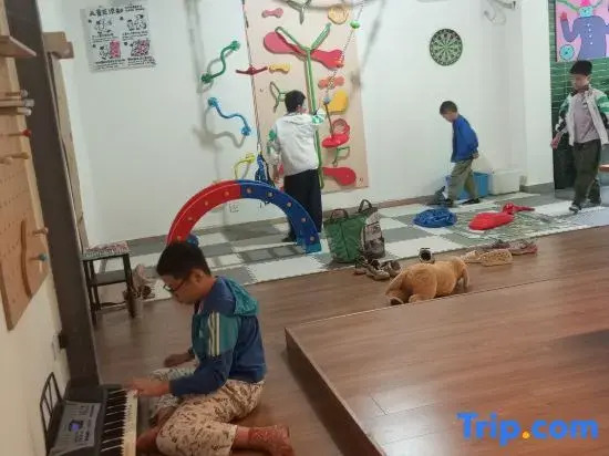 Wow. Wenxi Wawu Private Hot Spring Homestay