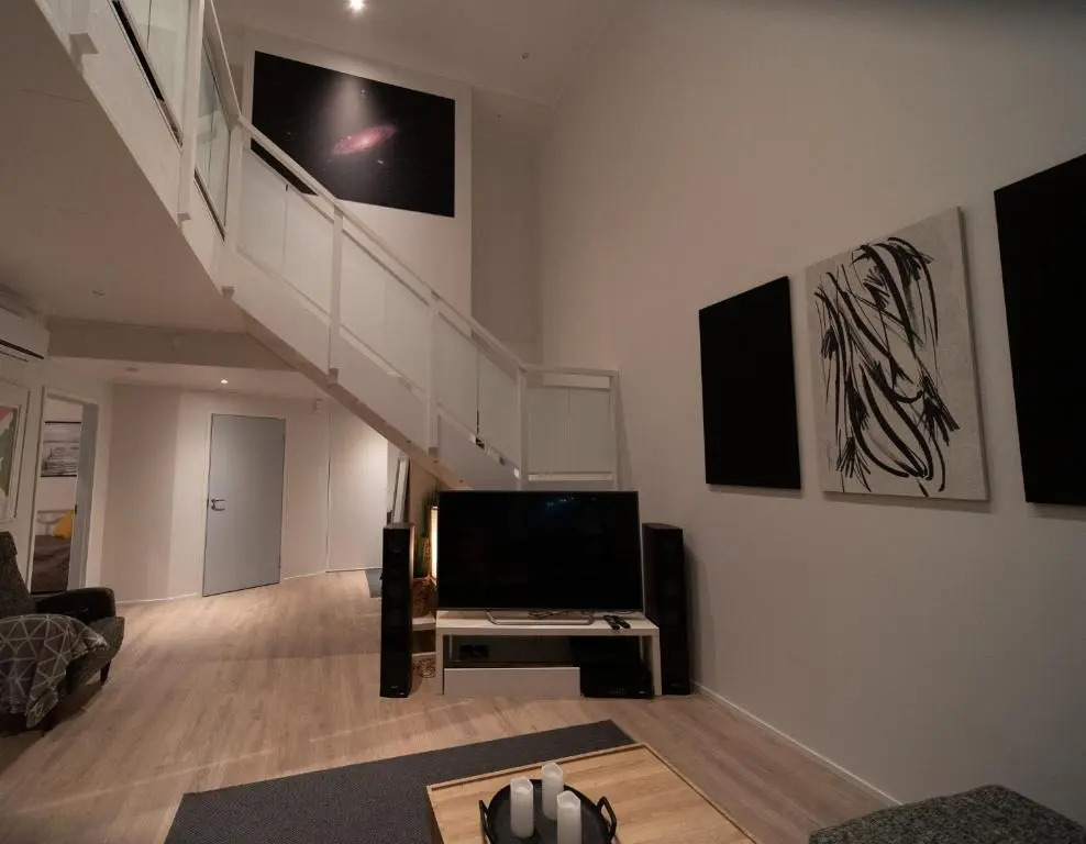 Cozy & Spacious Apartment
