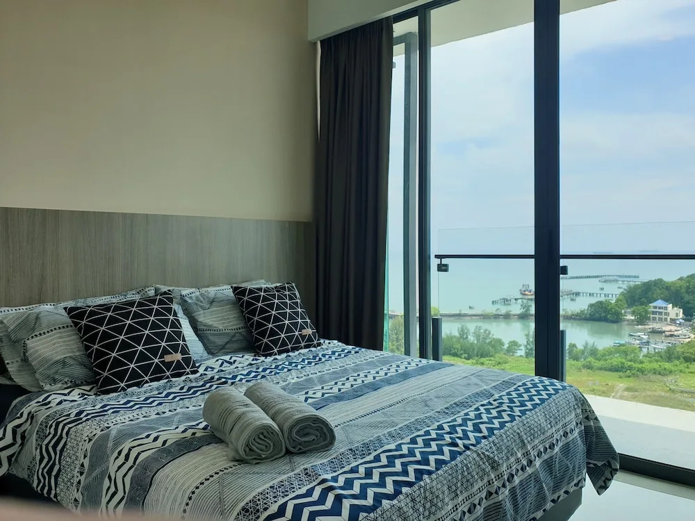 D'wharf Residence PD Waterfront Family Twin Suite by AirPlan