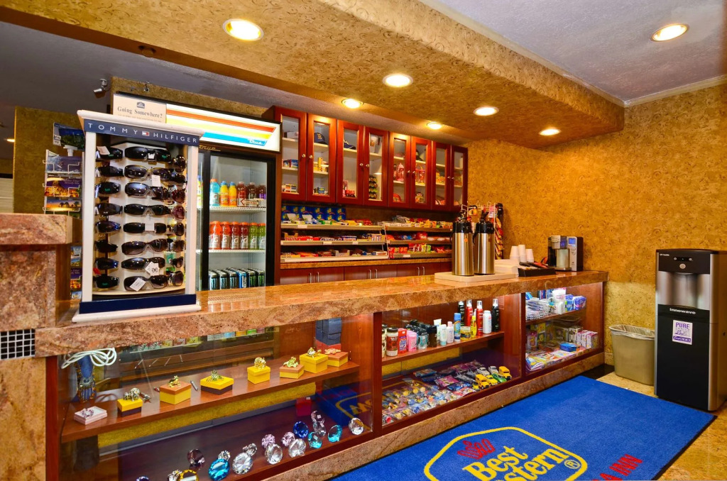 Best Western Plus Newport Mesa Inn