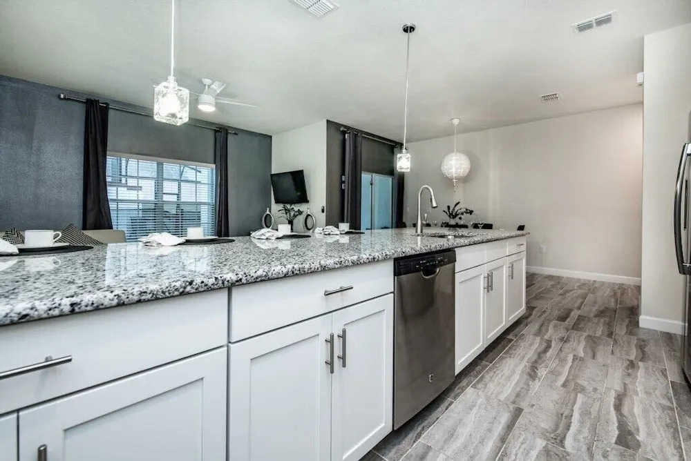 1590mv 4 Bedroom Townhouse