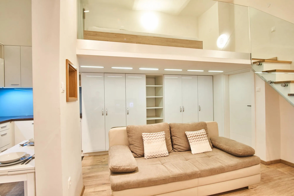 V27 Budapest Apartment