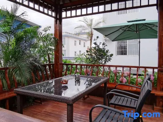 Jianshui You Ran Min Su (Jianshui Ancient City South Store)
