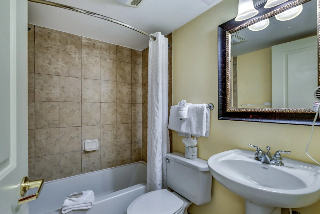 Beachfront Condo at Dunes Village Resort