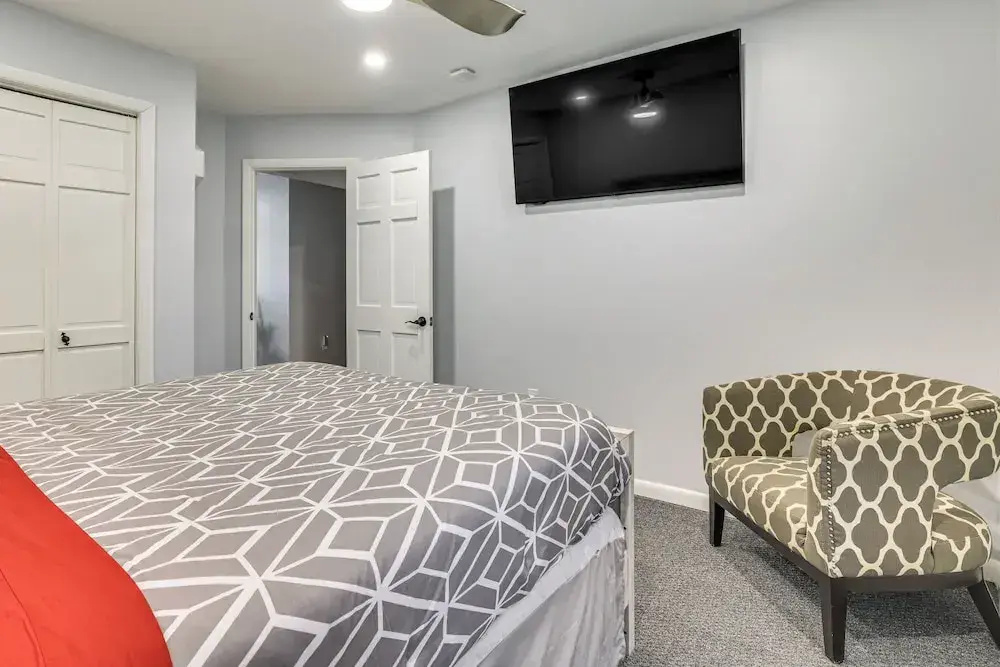7 Mi to Slopes: Family Getaway in Stroudsburg