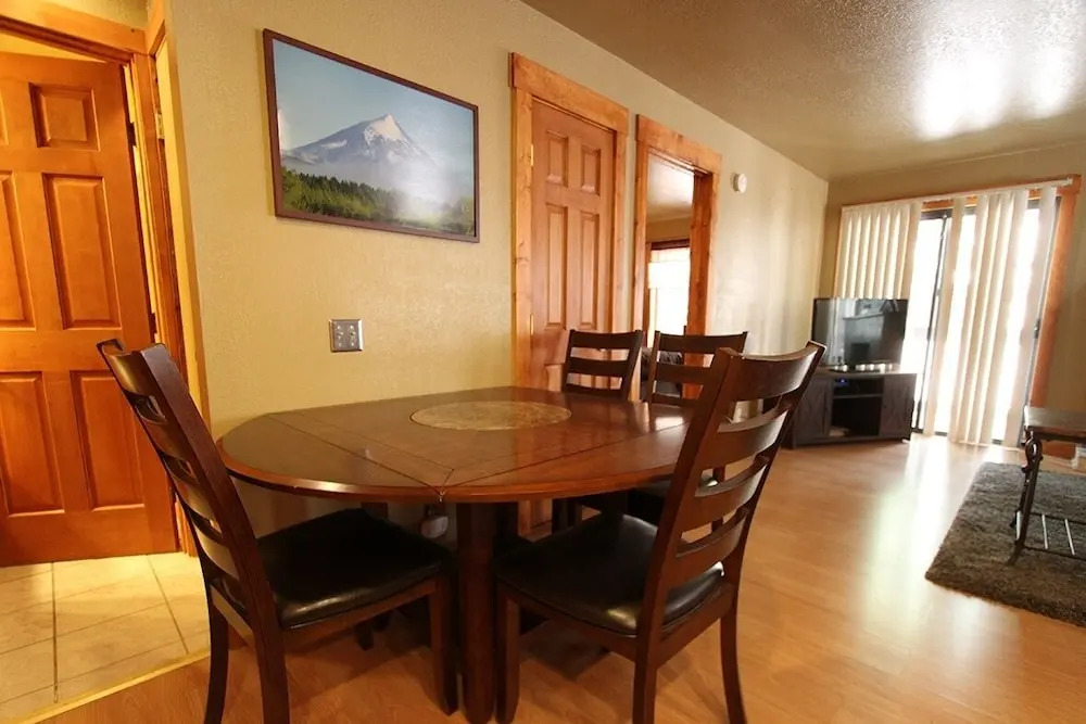 Hidden Valley 111 1 Br condo by RedAwning