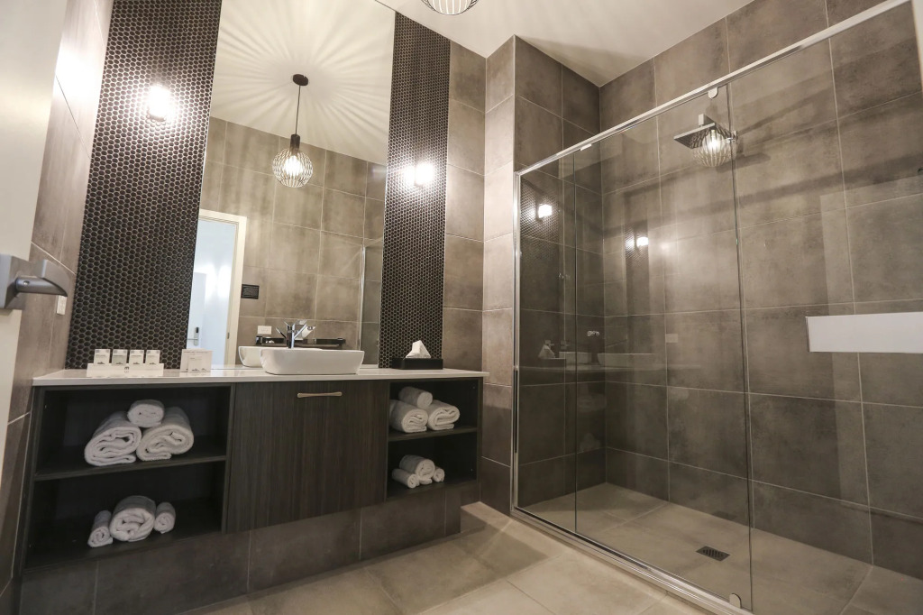 Indulge Apartments - CBD