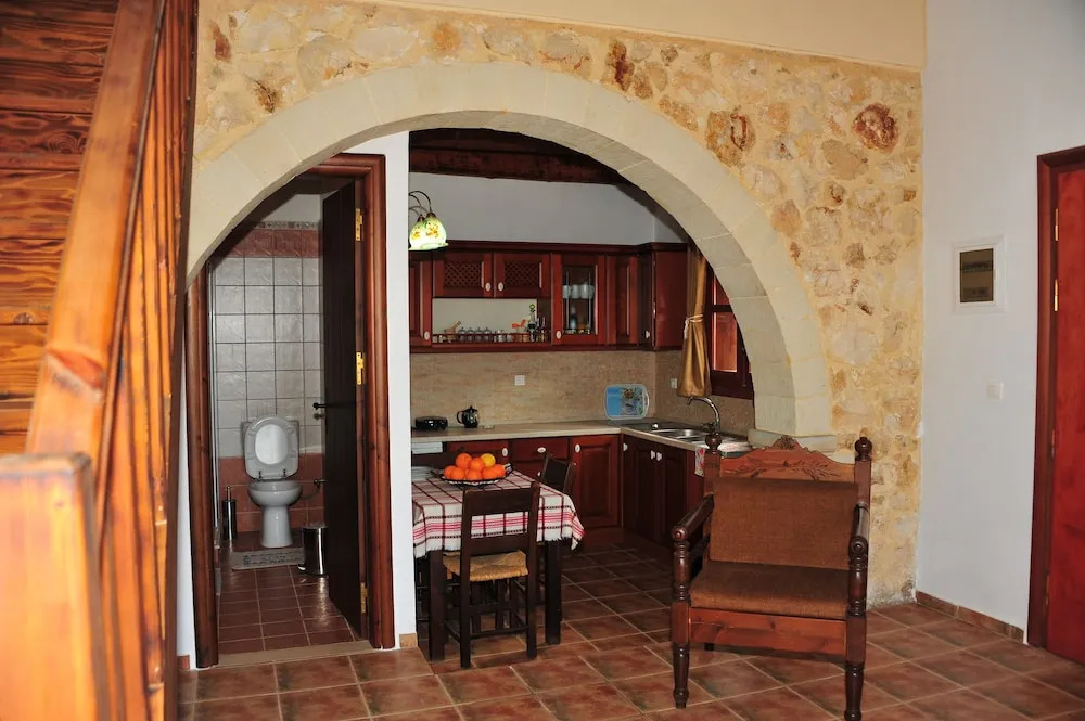 Elicriso Villa