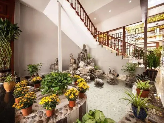 Maitreya Xincheng Hotel (Huquan Ecological Park Branch)