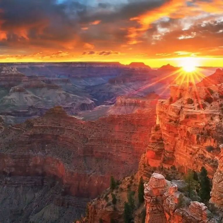 Spacious 4BR Home Near Grand Canyon Sleeps 10