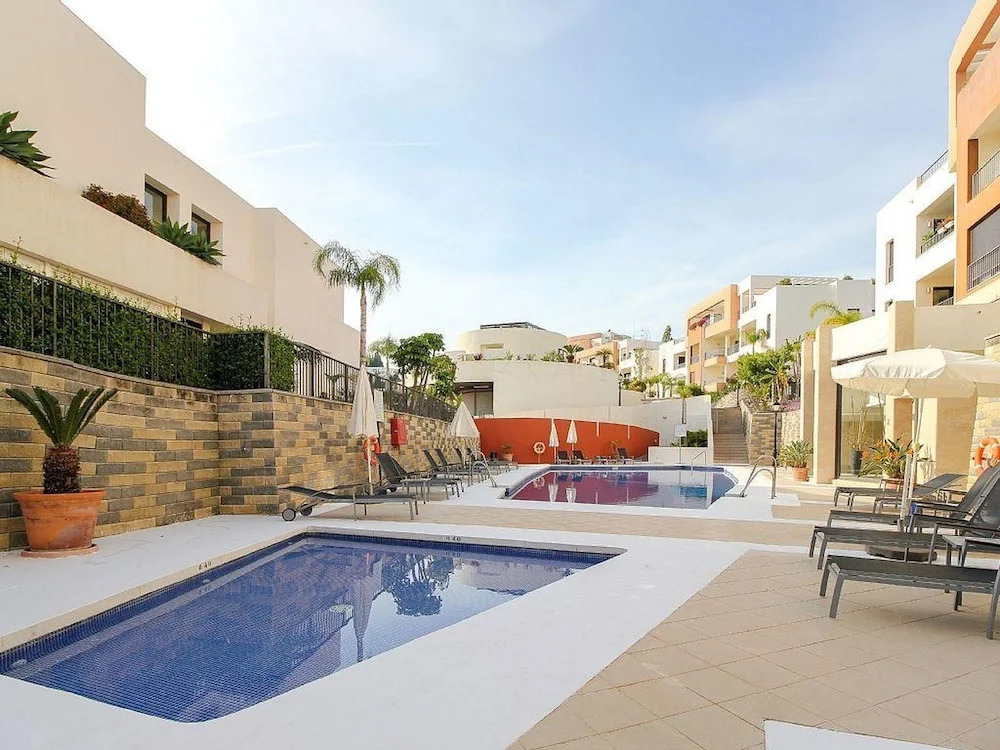 Samara 2 - Ultimate Seaview Apartment in Samara Resort, Heated Pool