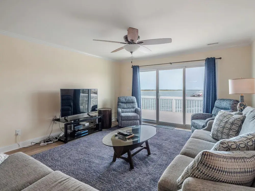 Bear's Den by Topsail Realty
