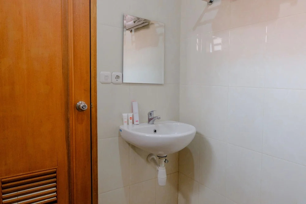Oyo 1937 Jakarta 32 Family Homestay