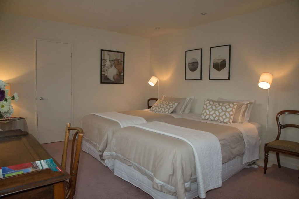 40 Thornycroft Street Bed and Breakfast