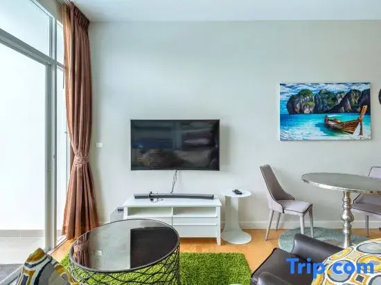 1511-2 - Luxurious Ground Floor Condo with Pool Access in Hua Hin