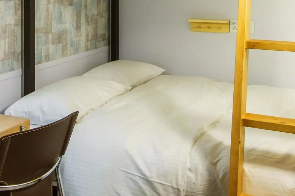 Houze Hostel