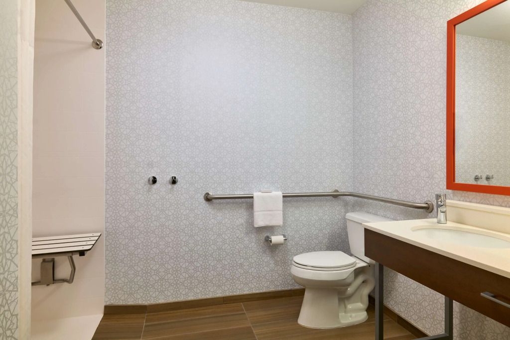 Hampton Inn & Suites Providence / Smithfield
